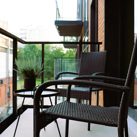 Justinrent Palatium 13 *