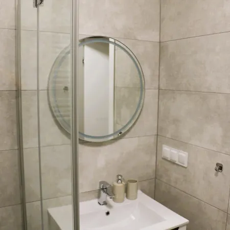 Justinrent Palatium 13 Daire *