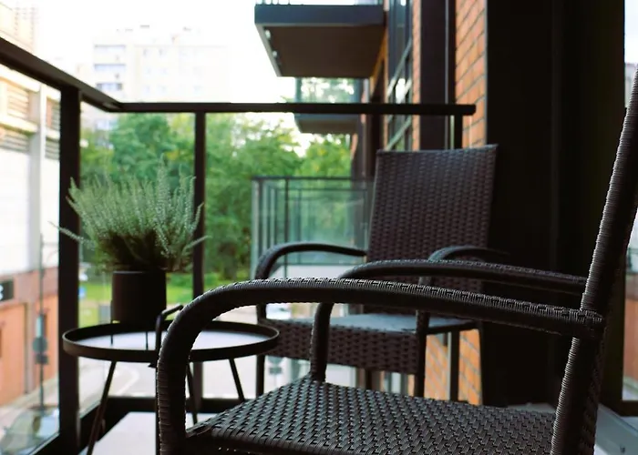 Justinrent Palatium 13 *