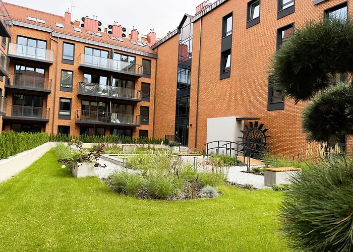 Justinrent Palatium 13 Appartamento Legnica